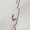 Изготовленная на заказ бирка дисплея вешалки картона бумаги печатания логотипа для шарфа шелка связей
